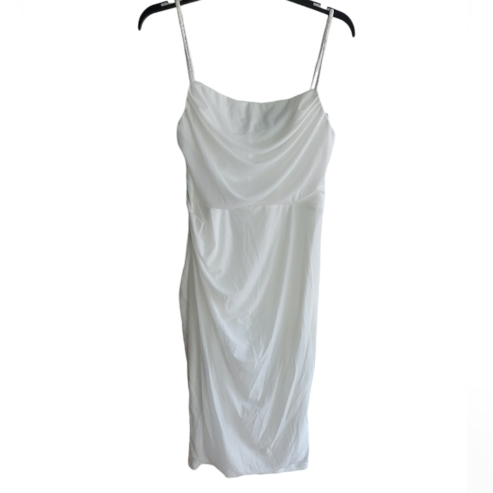Xinfsh white flowy spaghetti strap dress
